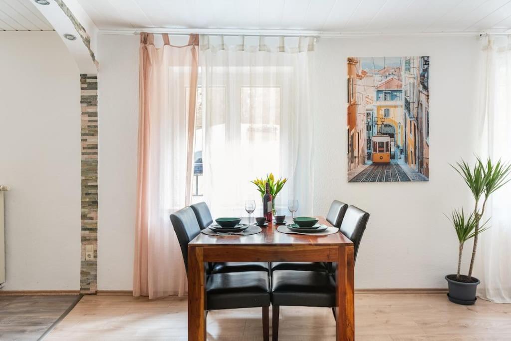 E"Stein 3 Zkb Terrasse Διαμέρισμα Κόμπλεντς Εξωτερικό φωτογραφία